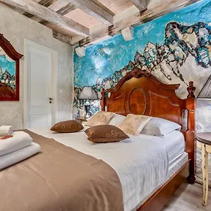 Hotel Historic Plaza Varos